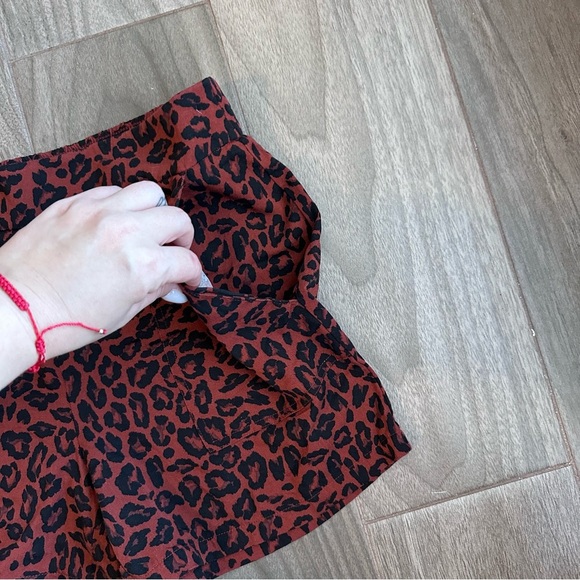 Nine West Shorts Women’s M Leopard Print NWOT - Picture 6 of 10